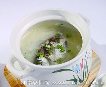 食疗养生指南：九道汤食谱最适合高血压患者喝